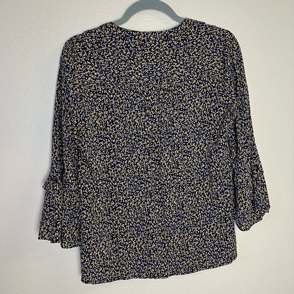 Maeve by Anthropologie Berwick Bell Sleeve Novelty Print Button‎ Up Top Size XS - Picture 5 of 6